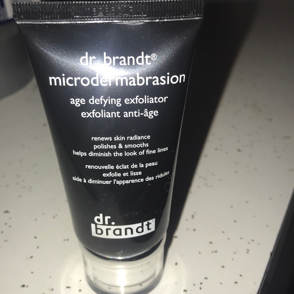 Dr Brandt microdermabrasion age defying exfoliator
